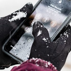 How to Take Care of Your Smartphone During the Cold Season